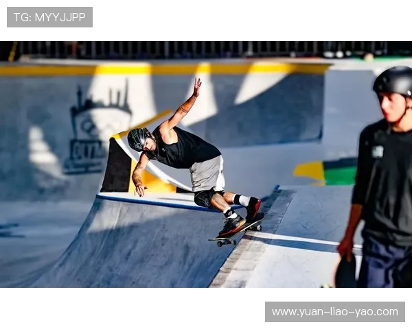 南京攀岩队在滑板精英赛中的速度表现引发热议与关注