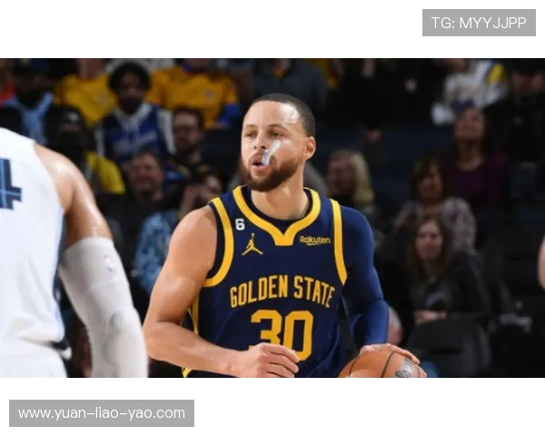 都灵与帕尔马激战正酣比分悬念引发球迷热议